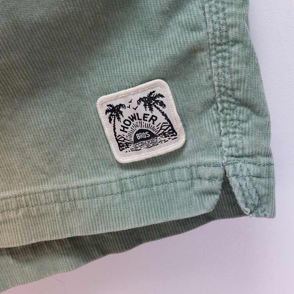 Howler Bros Corduroy Shorts Men's 33 Green Stretch Retro Surf Coastal Summer - Picture 3 of 7